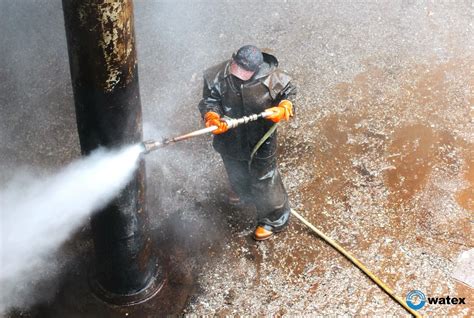 Diagrama mostrando diferentes aplicaciones industriales del chorro de agua a presión