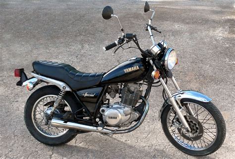 Yamaha SR 250 clásica