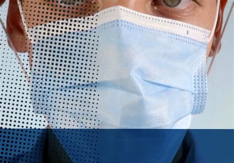 Collage de memes sobre el uso de mascarillas