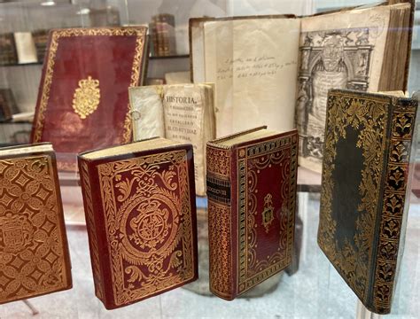 Libros antiguos y modernos
