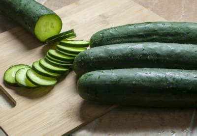 Pepino fresco y saludable