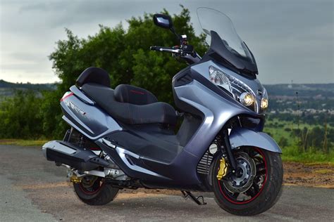 SYM Maxsym 600i scooter