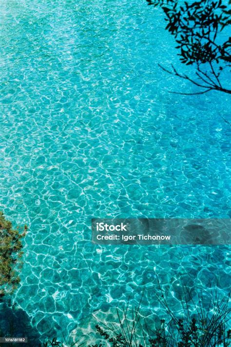 Aguas cristalinas del Mediterráneo