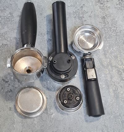 Extracción de espresso con filtro no presurizado en la Sage Barista Express. Fíjate en la crema, real, densa, de un color espectacular.