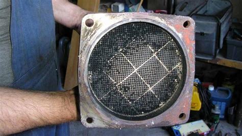 Infografía comparando la vida útil de un filtro nuevo, regenerado y obstruido