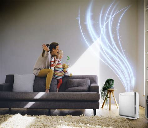 Purificador de aire Mitsubishi Electric en un salón moderno