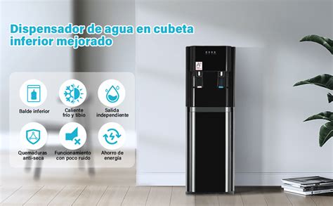 dispensador de agua limpio y desinfectado