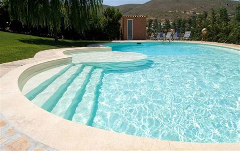 Piscinas con agua cristalina