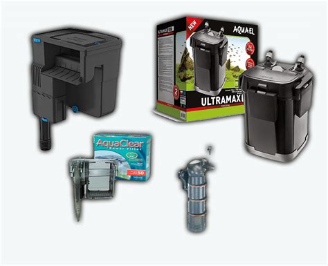 Primer plano de cartuchos de filtro de acuario de diferentes tipos