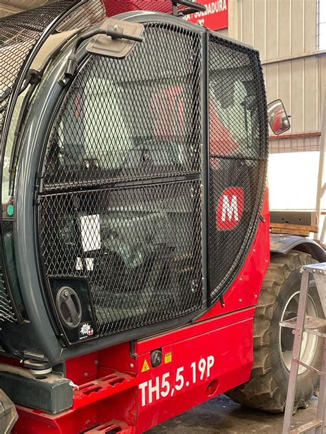 Icono representando protección en cabinas de maquinaria