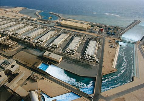 Planta desalinizadora en una isla