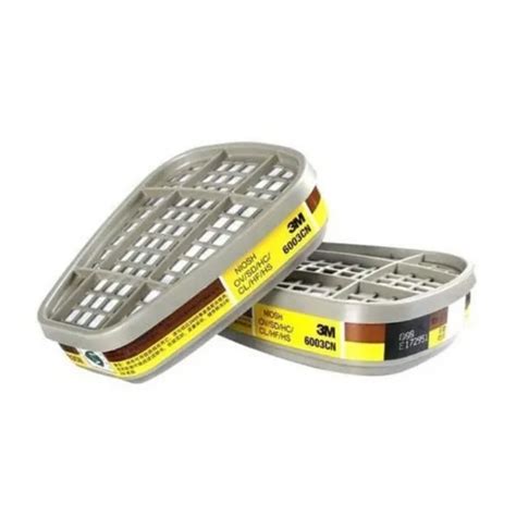 Diagrama mostrando la estructura de un filtro de mascarilla 3M y los tipos de contaminantes que puede retener.