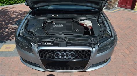 Audi A4 B7 engine bay
