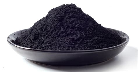 Ilustración de la dosificación de carbón activado en polvo en un tanque de tratamiento