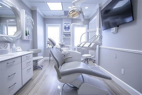 clínica dental con equipo moderno