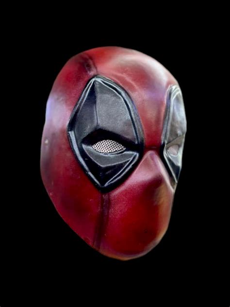 Deadpool con su máscara